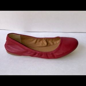 Lucky Brand Emmie Flat Red Sz 8